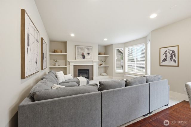 5236 NE 11th Court, Renton, WA 98059