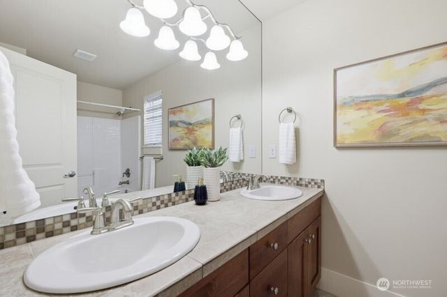 5236 NE 11th Court, Renton, WA 98059