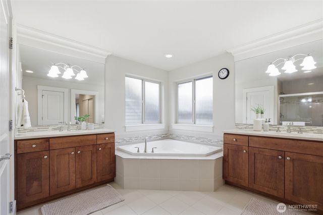 5236 NE 11th Court, Renton, WA 98059
