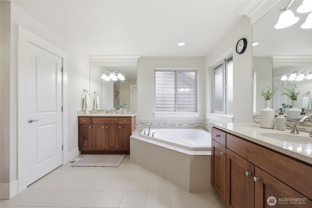 5236 NE 11th Court, Renton, WA 98059