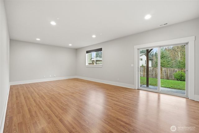 5236 NE 11th Court, Renton, WA 98059