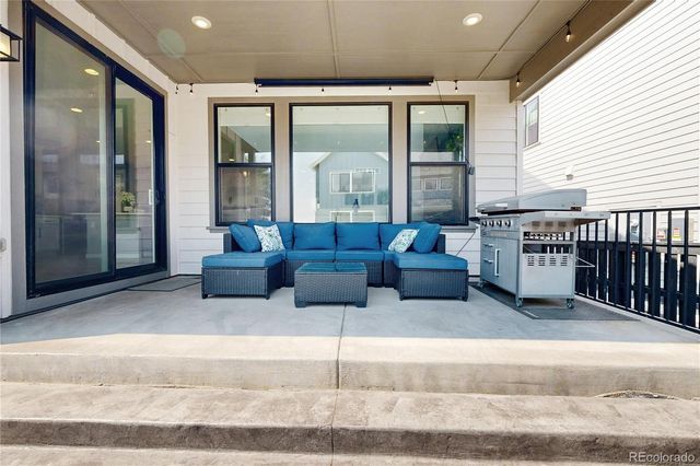 9147 Star Streak Circle, Littleton, CO 80125