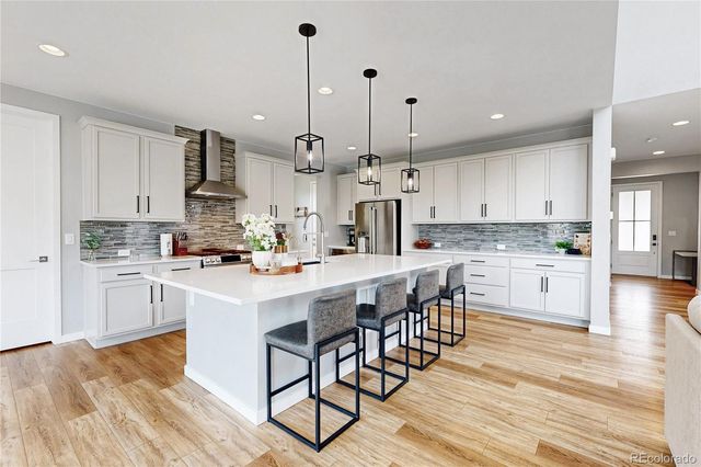 9147 Star Streak Circle, Littleton, CO 80125