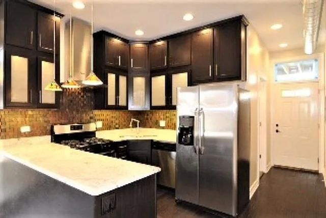 847 W Addison Street 1R, Chicago, IL 60613