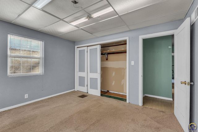 5813 SE Cross ST, Topeka, KS 66619