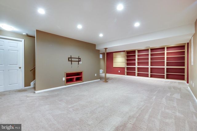 10743 JOHN TURLEY PL, Fairfax, VA 22032