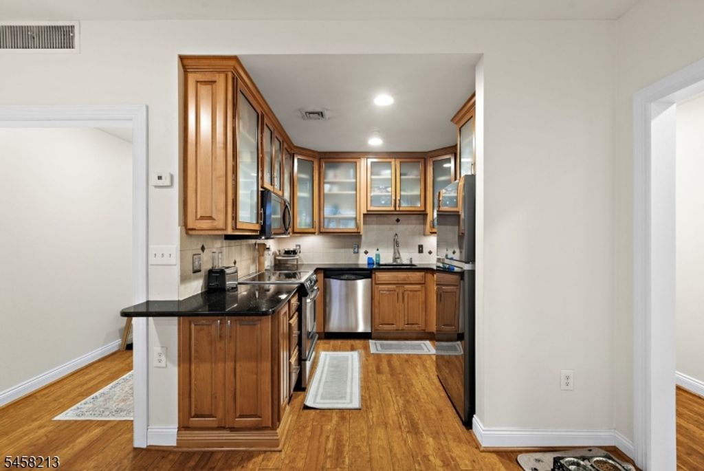 207 Shearwater Ct W 31, Jersey City, NJ 07305 — photo 4