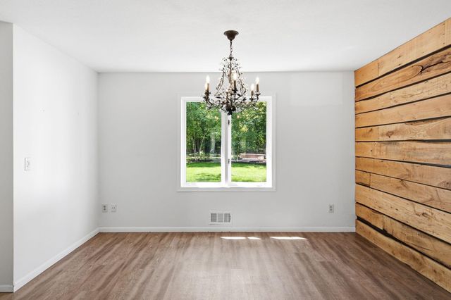 7610 Heritage Road, Eden Prairie, MN 55346