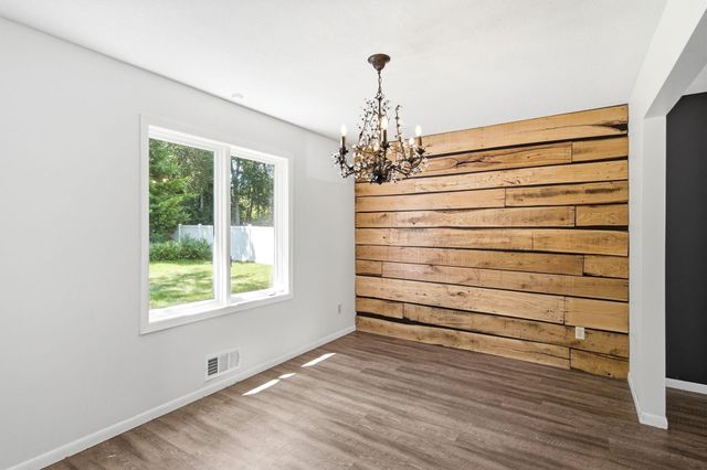 7610 Heritage Road, Eden Prairie, MN 55346