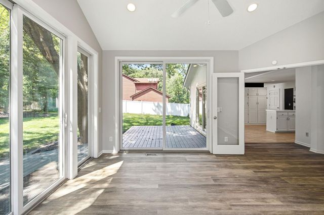 7610 Heritage Road, Eden Prairie, MN 55346