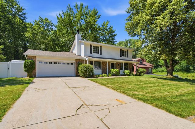 7610 Heritage Road, Eden Prairie, MN 55346