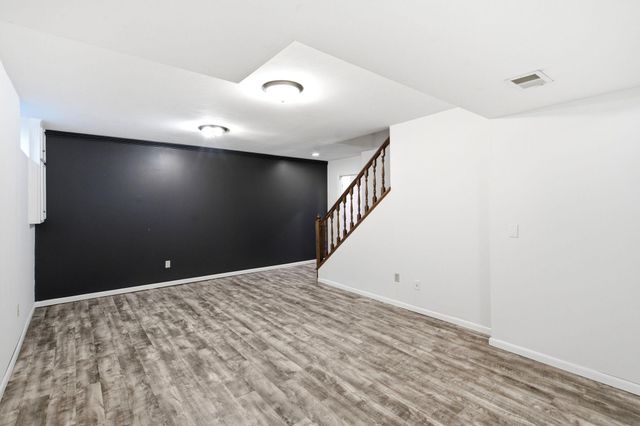 7610 Heritage Road, Eden Prairie, MN 55346