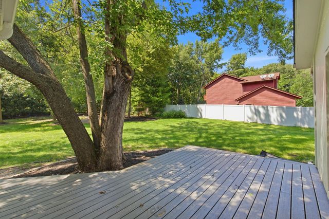 7610 Heritage Road, Eden Prairie, MN 55346