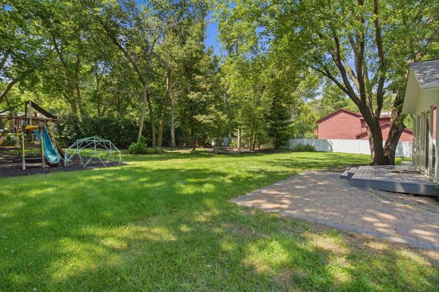 7610 Heritage Road, Eden Prairie, MN 55346