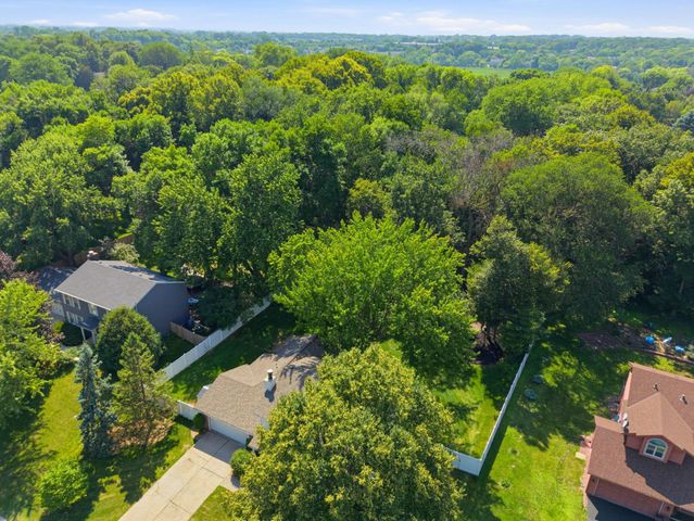 7610 Heritage Road, Eden Prairie, MN 55346