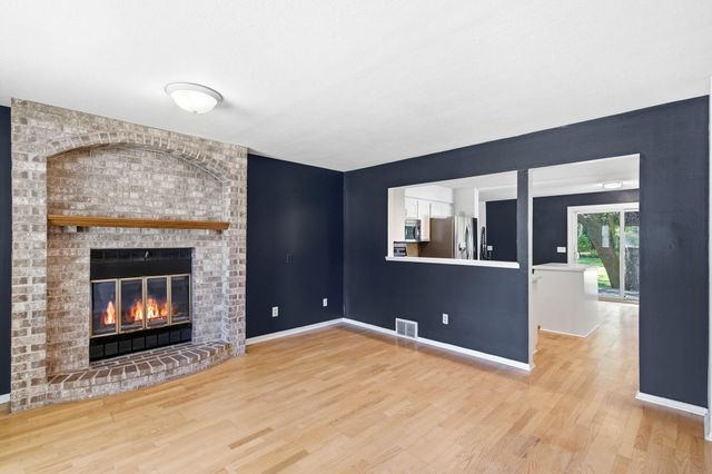 7610 Heritage Road, Eden Prairie, MN 55346