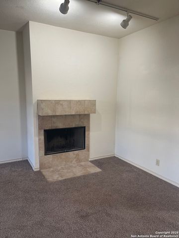 6100 Woodlake Pkwy Apt 605, San Antonio, TX 78244