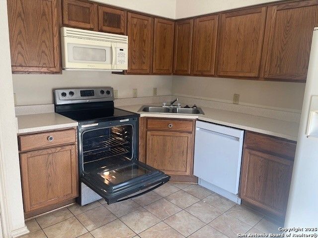 6100 Woodlake Pkwy Apt 605, San Antonio, TX 78244