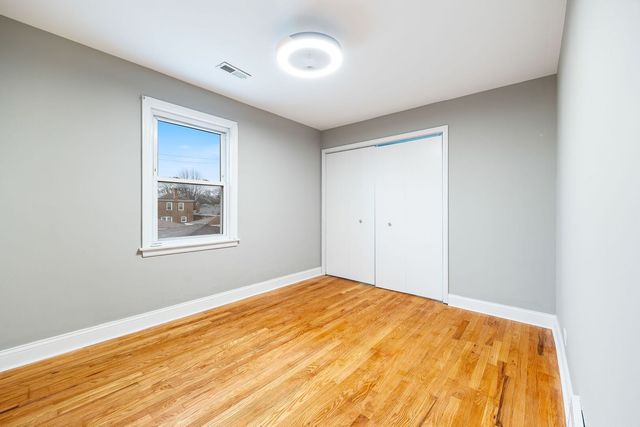 10615 S Emerald Avenue, Chicago, IL 60628