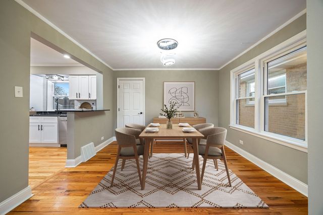 10615 S Emerald Avenue, Chicago, IL 60628