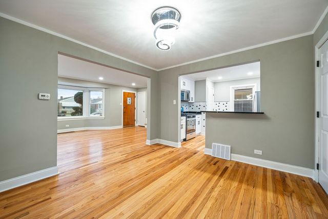 10615 S Emerald Avenue, Chicago, IL 60628