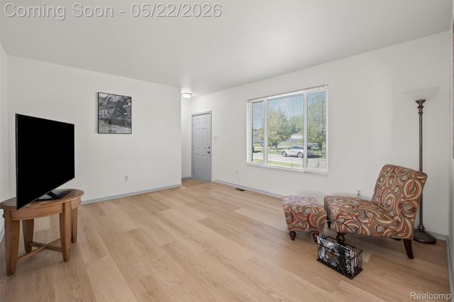 46972 McKenna Drive, Macomb Township, MI 48044