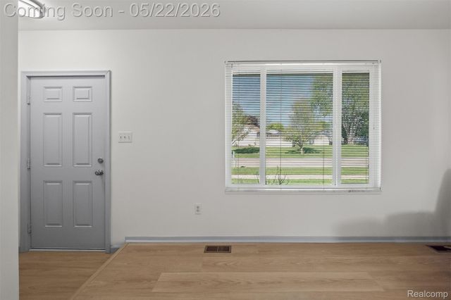 46972 McKenna Drive, Macomb Township, MI 48044