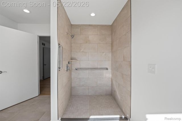 46972 McKenna Drive, Macomb Township, MI 48044