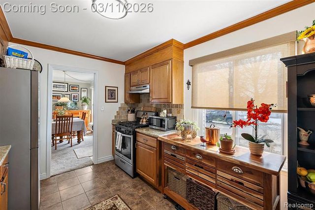 1851 Moorhouse Street, Ferndale, MI 48220