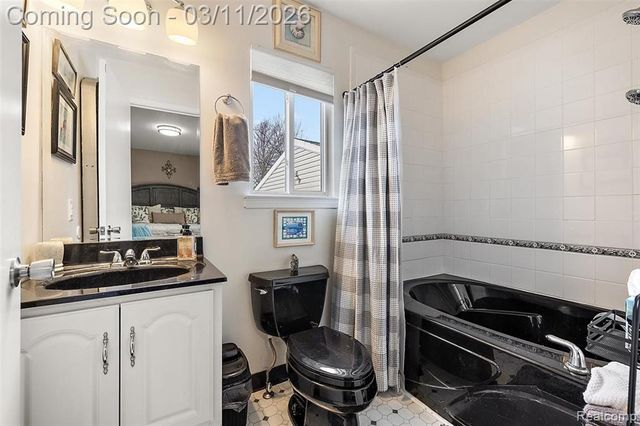 1851 Moorhouse Street, Ferndale, MI 48220