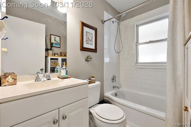 1851 Moorhouse Street, Ferndale, MI 48220