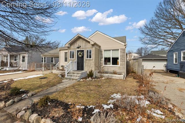 1851 Moorhouse Street, Ferndale, MI 48220