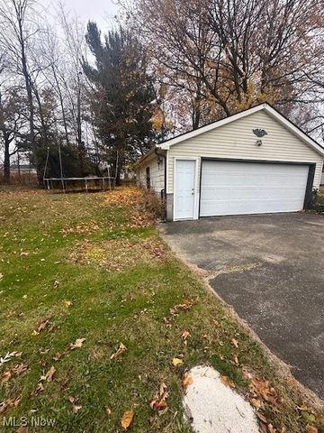 119 S Bon Air Avenue, Youngstown, OH 44509