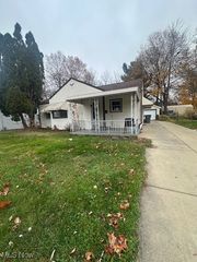 119 S Bon Air Avenue, Youngstown, OH 44509