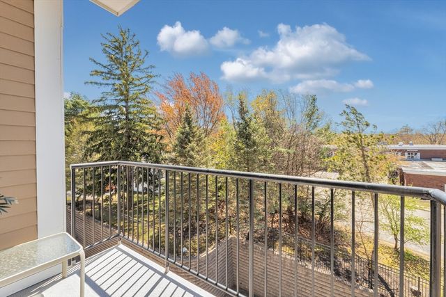989 East Street 310, Dedham, MA 02026