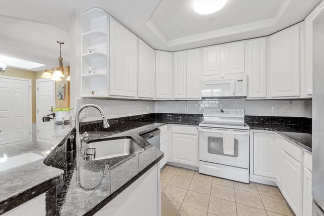 989 East Street 310, Dedham, MA 02026