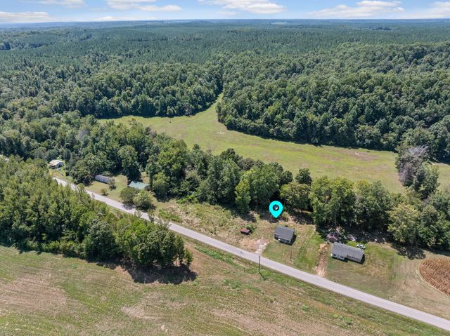 2732 Railroad Bed Rd, Iron City, TN 38463