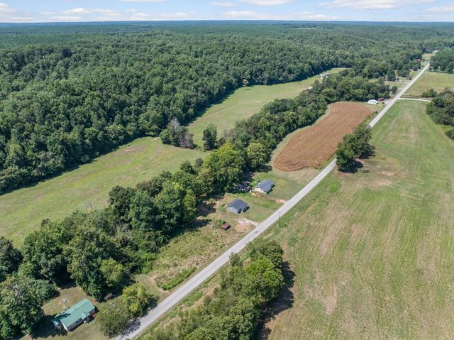 2732 Railroad Bed Rd, Iron City, TN 38463