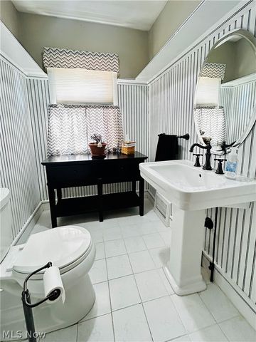 1572 Wall Road, Wadsworth, OH 44281