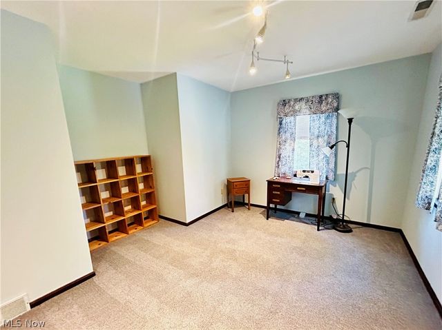 1572 Wall Road, Wadsworth, OH 44281