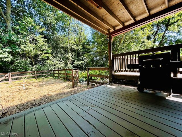 1572 Wall Road, Wadsworth, OH 44281