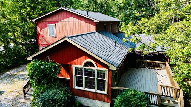 1572 Wall Road, Wadsworth, OH 44281