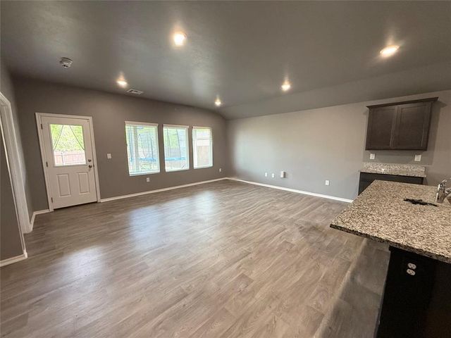 14204 S Babbling Brook Drive, Oklahoma City, OK 73078