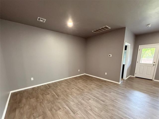 14204 S Babbling Brook Drive, Oklahoma City, OK 73078