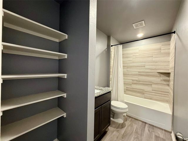 14204 S Babbling Brook Drive, Oklahoma City, OK 73078