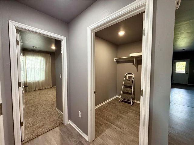 14204 S Babbling Brook Drive, Oklahoma City, OK 73078