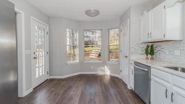 2304 Peak Hill Cv, Nashville, TN 37211