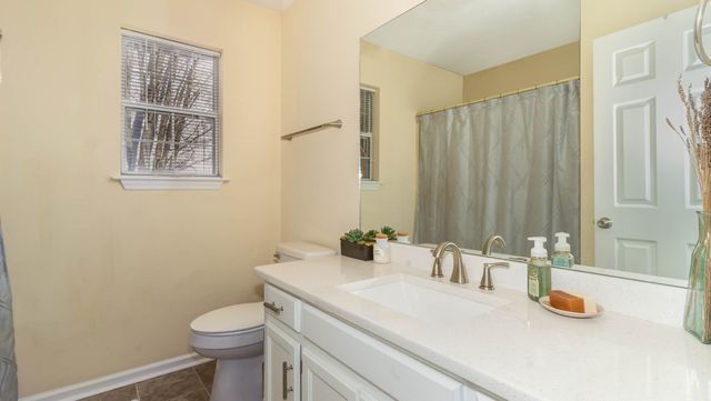 2304 Peak Hill Cv, Nashville, TN 37211