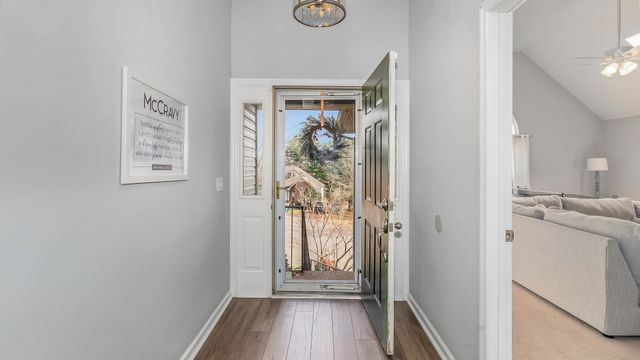 2304 Peak Hill Cv, Nashville, TN 37211