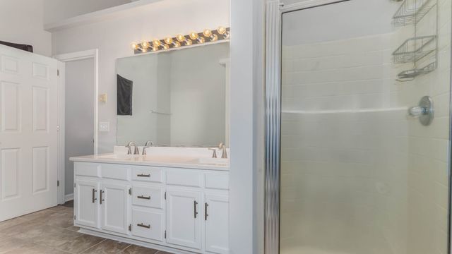 2304 Peak Hill Cv, Nashville, TN 37211